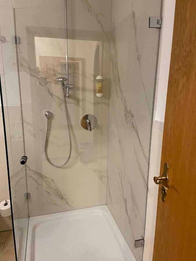 Hotel Goldener Loewe Günzburg Eksteriør bilde